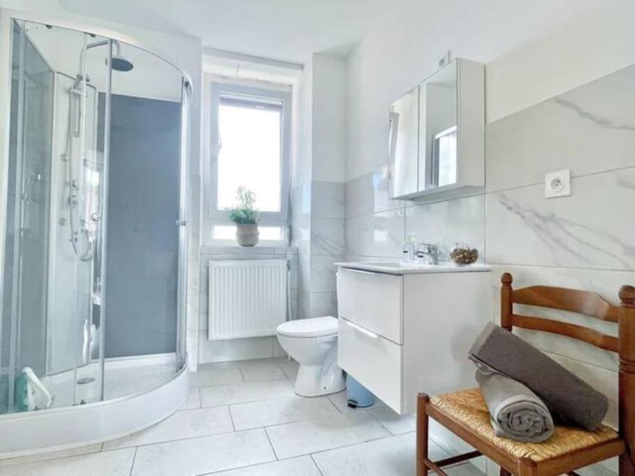 1 Appartement 3P Ideal Famille Travail Renove Lumineux Parking Gratuit Miluza Zewnętrze zdjęcie